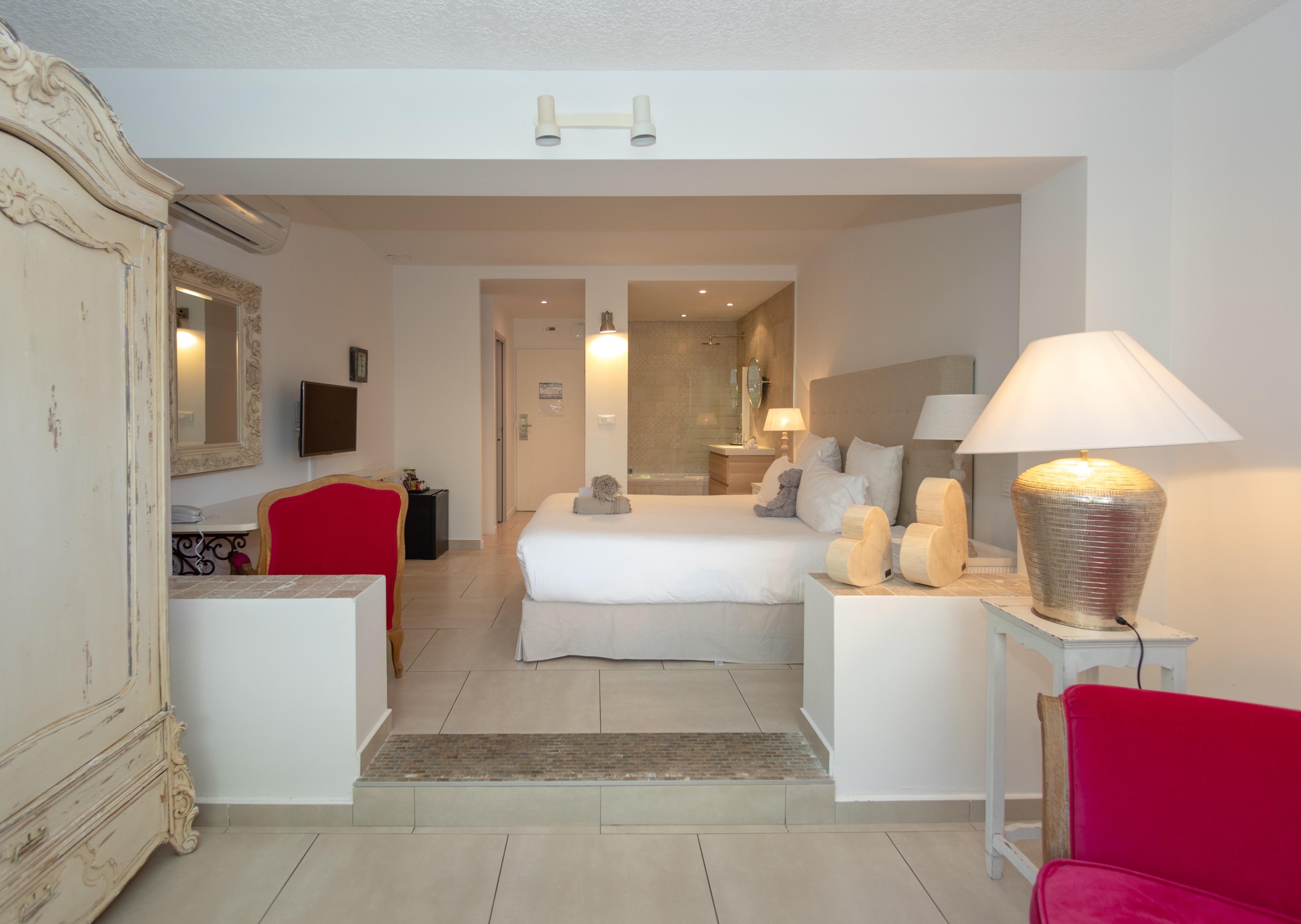 Hotel Font Mourier Cogolin Eksteriør billede