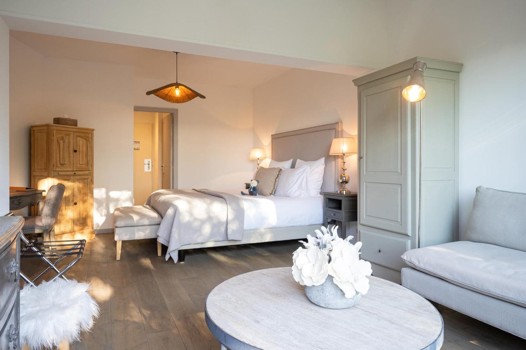 Hotel Font Mourier Cogolin Eksteriør billede